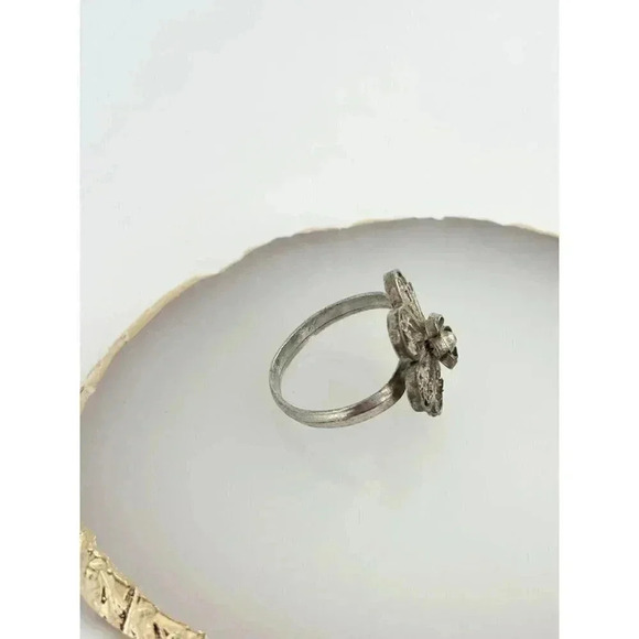 Floral Victorian Revival Statement Filigree Ring - size 8 - Picture 6 of 6